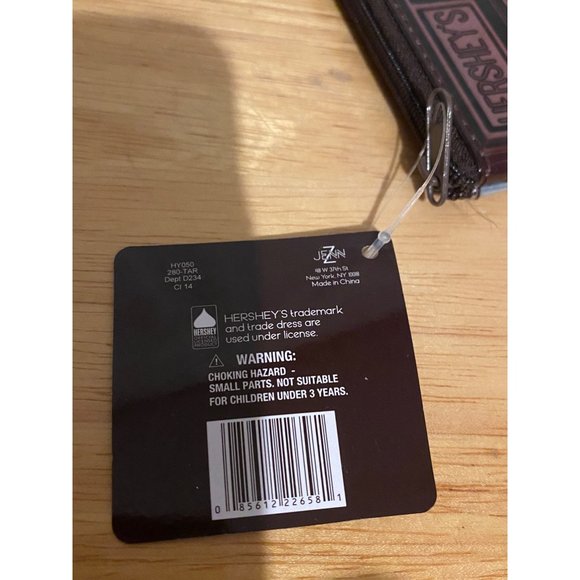 Reese's Peanut Butter Cup & Hershey's Milk Chocolate Zipper Pencil Pouch Case - Picture 4 of 6